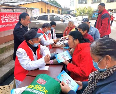 岗位学雷锋 社会送春风——社会经济咨询服务的时代担当