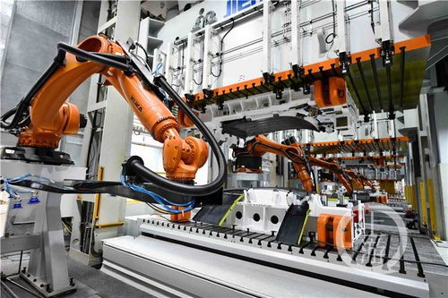 奔赴新的赶考路 小康集团创始人张兴海在重庆造好车，打造绿色智慧出行生态