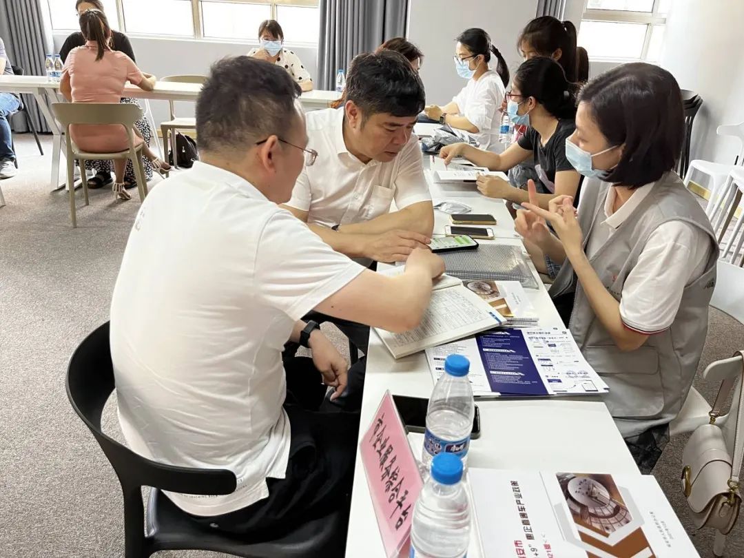 瑞安召开半年度经济社会形势分析会暨除险保安百日攻坚行动工作推进会 专家建言强化社会经济咨询服务